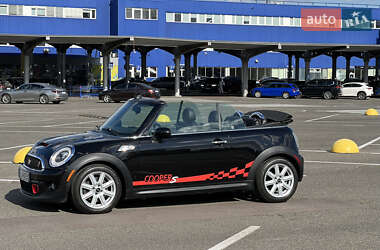 Кабриолет MINI Convertible 2011 в Киеве