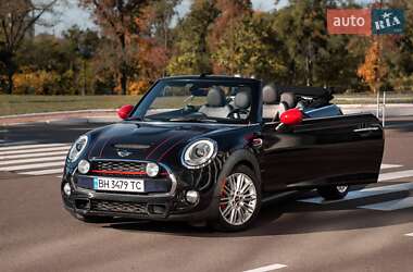 Кабриолет MINI Convertible 2016 в 