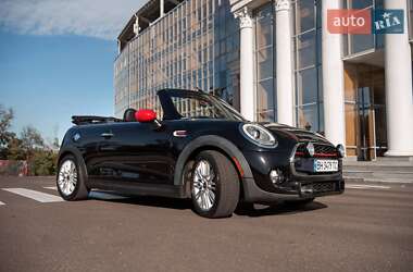 Кабриолет MINI Convertible 2016 в 