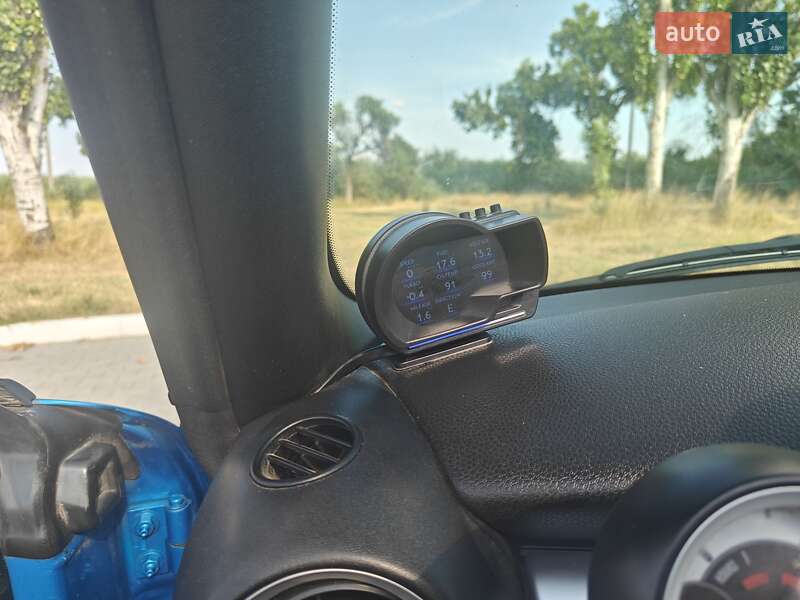 Кабриолет MINI Convertible 2010 в Измаиле