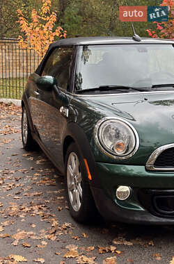 Кабриолет MINI Convertible 2015 в 