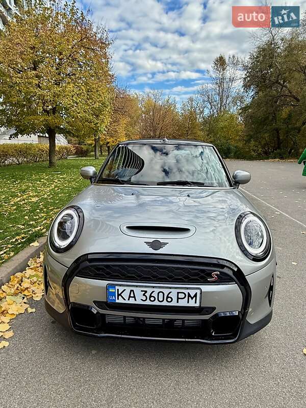 Кабріолет MINI Convertible 2022 в Києві фото 12 Кабріолет MINI Convertible 2022 в Києві