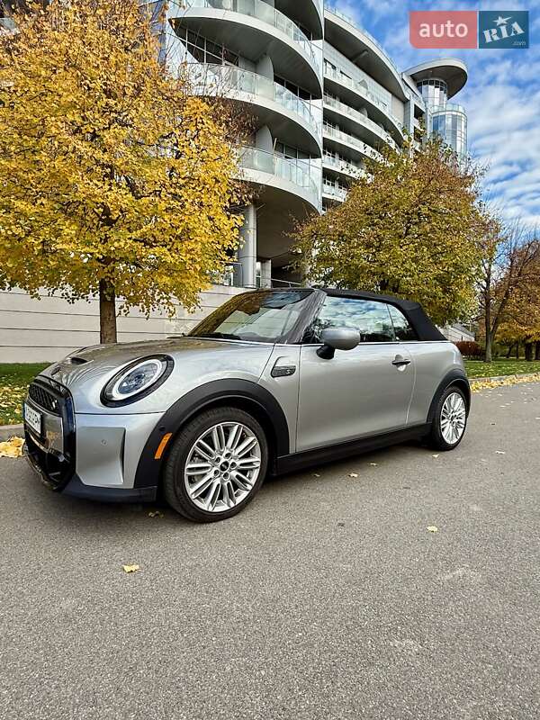 Кабріолет MINI Convertible 2022 в Києві фото 20 Кабріолет MINI Convertible 2022 в Києві