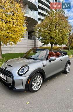 Кабриолет MINI Convertible 2022 в Киеве Кабриолет MINI Convertible 2022 в Киеве