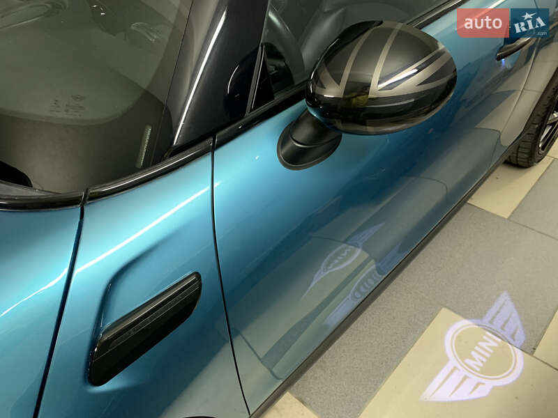 Кабріолет MINI Convertible 2017 в Києві фото 14 Кабріолет MINI Convertible 2017 в Києві