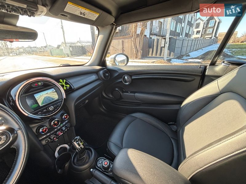 Кабриолет MINI Convertible 2019 в Гостомеле