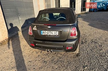 Кабриолет MINI Convertible 2013 в Ужгороде