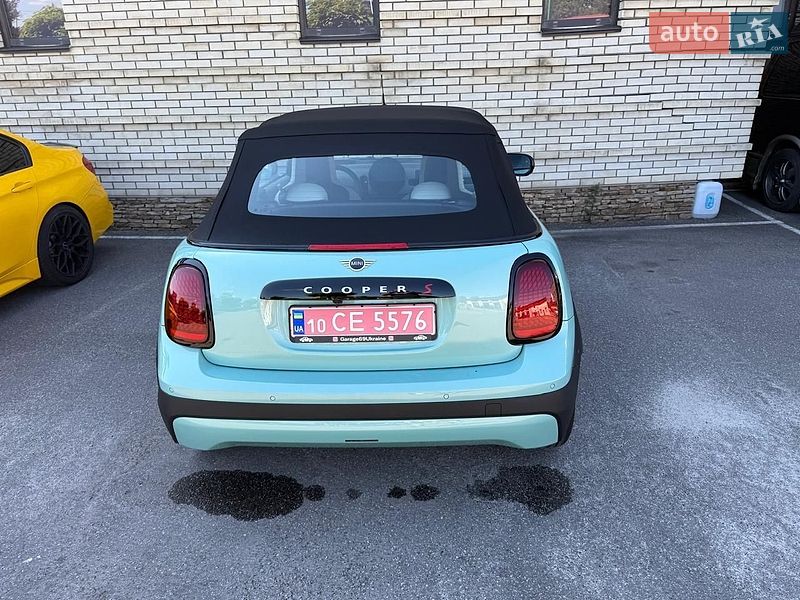 Кабріолет MINI Convertible 2024 в Києві фото 26 Кабріолет MINI Convertible 2024 в Києві