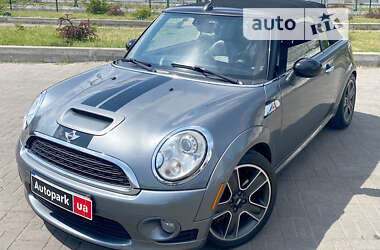 Кабриолет MINI Cooper 2010 в Киеве