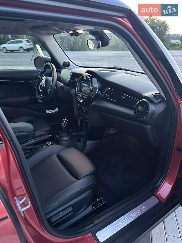 Хетчбек MINI Cooper 2020 в Києві фото 17 Хетчбек MINI Cooper 2020 в Києві