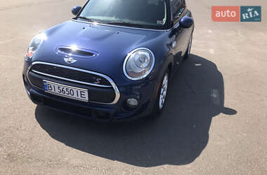 Хетчбек MINI Cooper 2014 в Полтаві фото Хетчбек MINI Cooper 2014 в Полтаві