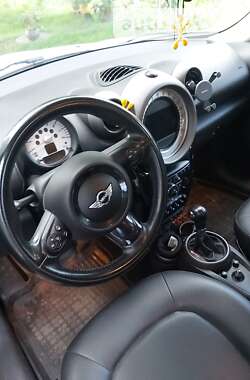 Хэтчбек MINI Cooper 2012 в 