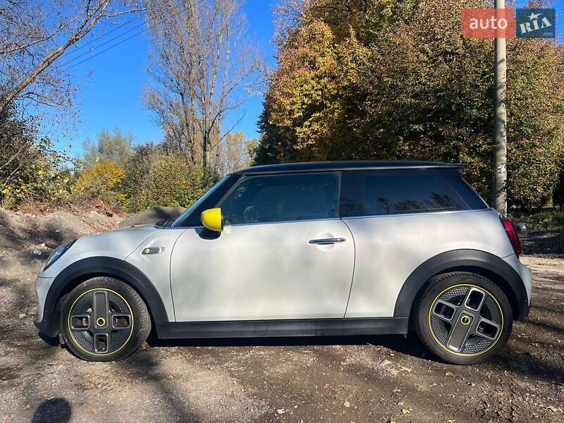 Хэтчбек MINI Cooper 2020 в Львове