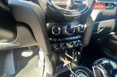 Хетчбек MINI Cooper 2020 в 