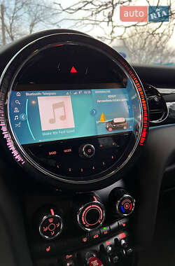 Хэтчбек MINI Cooper 2022 в Киеве