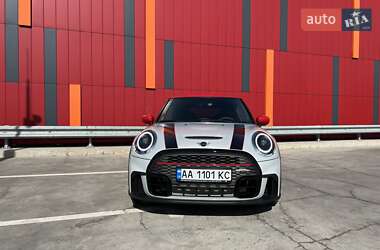 Хэтчбек MINI Cooper 2022 в 
