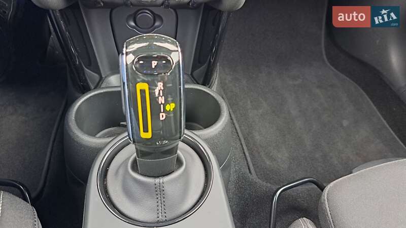 Хэтчбек MINI Cooper 2022 в Хмельницком