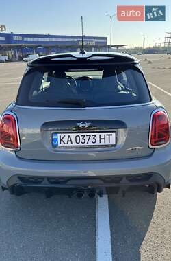 Хэтчбек MINI Cooper 2022 в 
