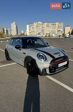 Хэтчбек MINI Cooper 2022 в 