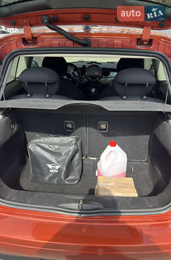 Хэтчбек MINI Cooper 2011 в 