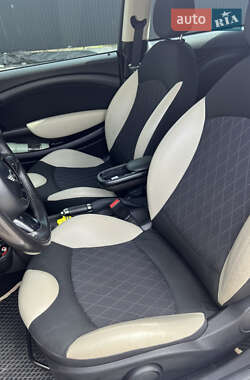 Хэтчбек MINI Cooper 2011 в 