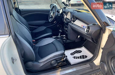 Хэтчбек MINI Cooper 2012 в 