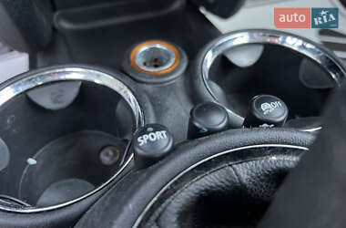 Хэтчбек MINI Cooper 2012 в 
