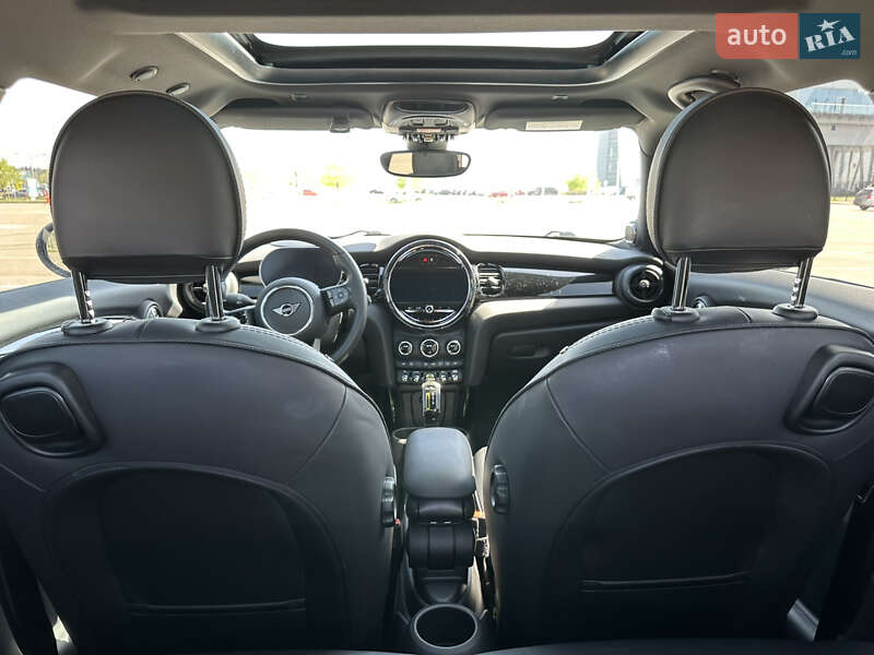Хэтчбек MINI Cooper 2021 в Киеве