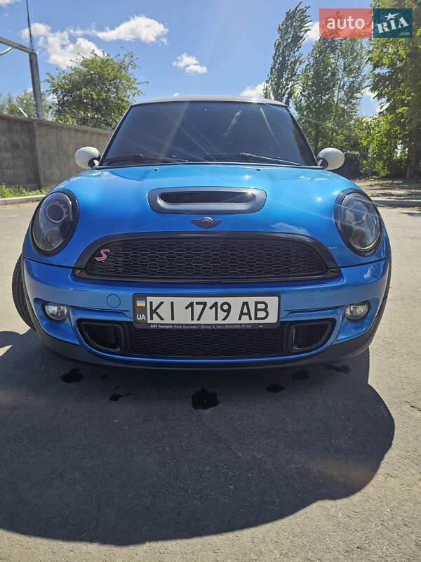 Хэтчбек MINI Cooper 2021 в 