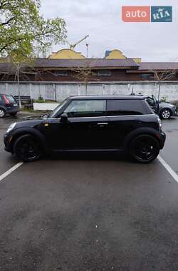 Хэтчбек MINI Cooper 2012 в 