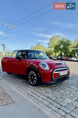 Хетчбек MINI Cooper 2024 в 
