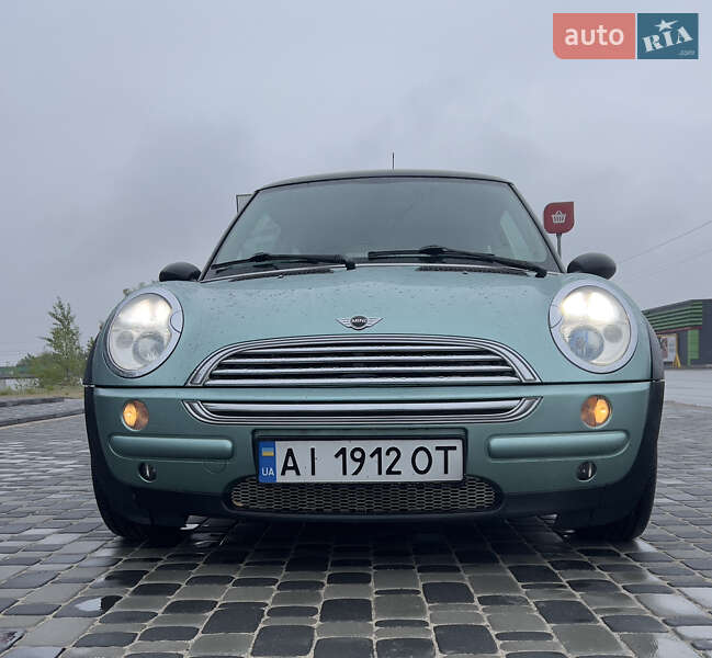 Хетчбек MINI Cooper 2002 в 