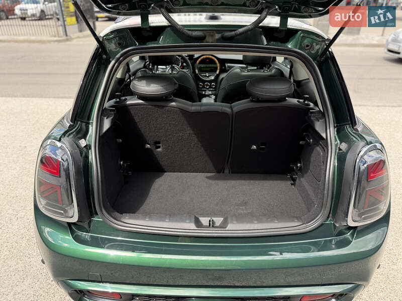 Хетчбек MINI Cooper 2017 в Києві