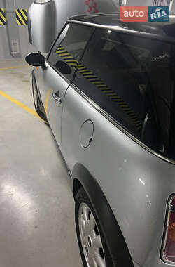 Хэтчбек MINI Cooper 2002 в 