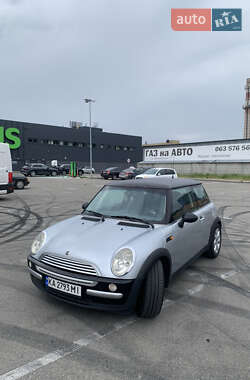 Хетчбек MINI Cooper 2004 в Києві