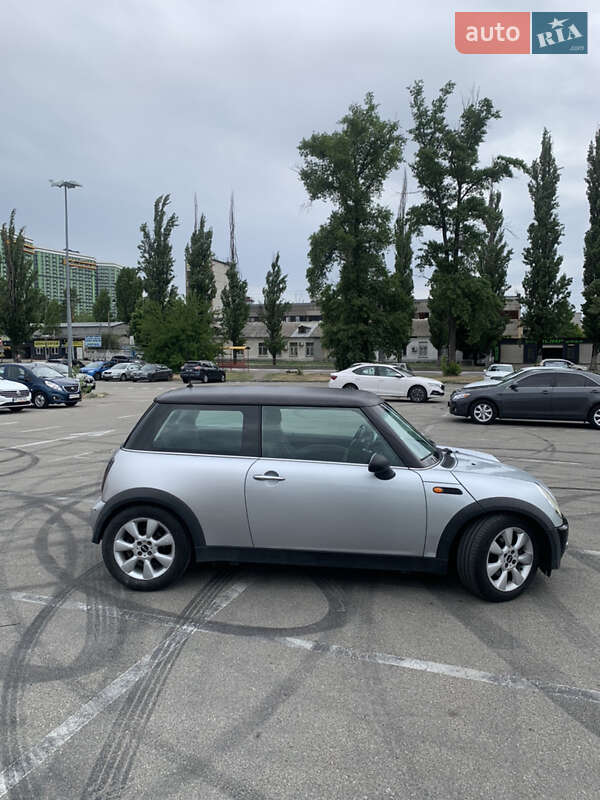Хэтчбек MINI Cooper 2004 в Киеве фото 7 Хэтчбек MINI Cooper 2004 в Киеве