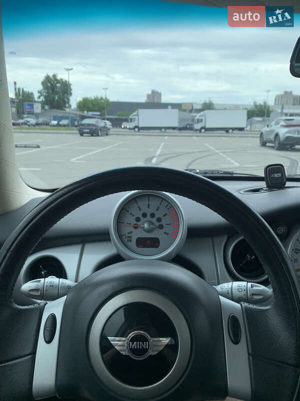 Хэтчбек MINI Cooper 2004 в Киеве фото 21 Хэтчбек MINI Cooper 2004 в Киеве