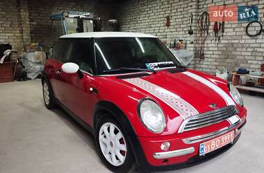 Хэтчбек MINI Cooper 2002 в 