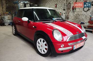 Хэтчбек MINI Cooper 2002 в 