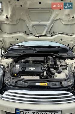Хэтчбек MINI Cooper 2011 в 
