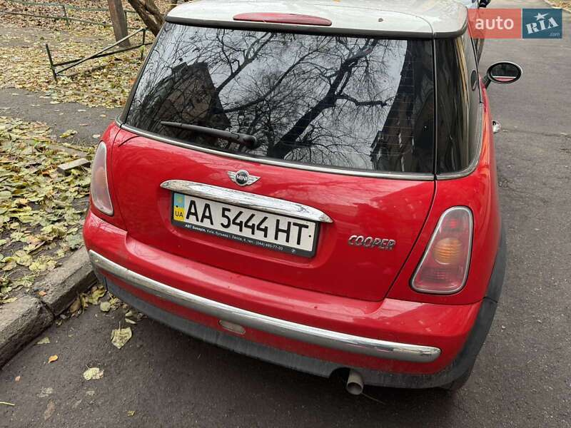 Хэтчбек MINI Cooper 2003 в Киеве