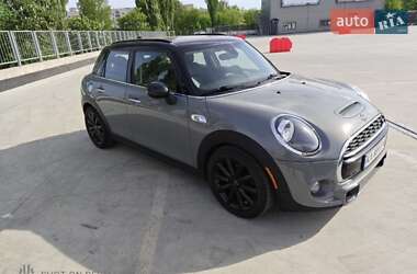 Хэтчбек MINI Cooper 2018 в 