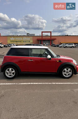 Хэтчбек MINI Cooper 2011 в 