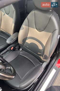 Хэтчбек MINI Cooper 2011 в 