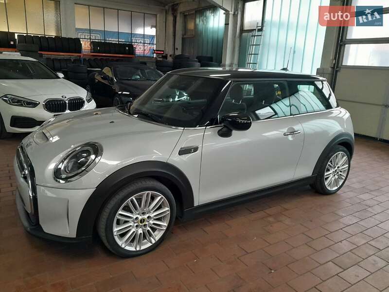 Хэтчбек MINI Cooper 2021 в 