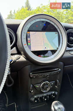 Хэтчбек MINI Cooper 2012 в 