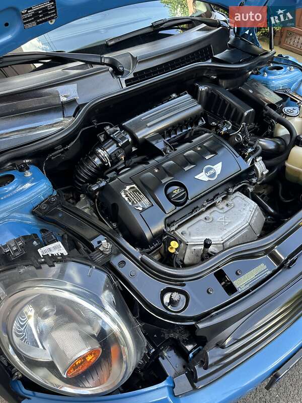 Хэтчбек MINI Cooper 2013 в Черновцах