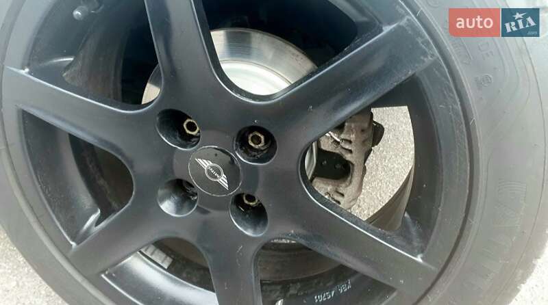 Хэтчбек MINI Cooper 2004 в Одессе