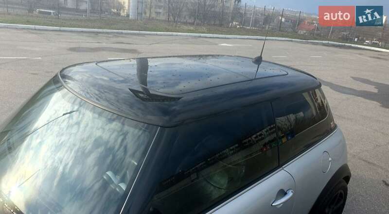 Хэтчбек MINI Cooper 2004 в Одессе