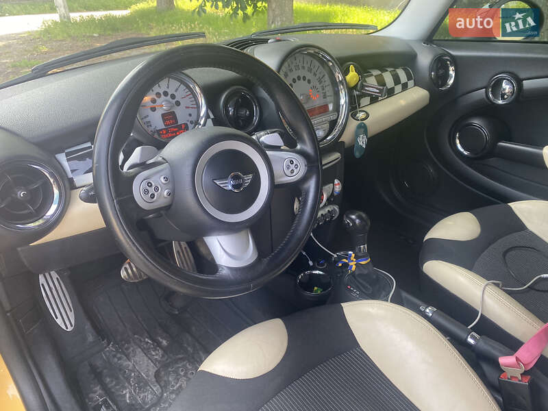 Хэтчбек MINI Cooper 2007 в Звенигородке